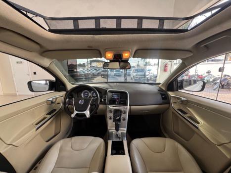 VOLVO XC60 2.0 4P COMFORT T5 TURBO AUTOM�TICO, Foto 12