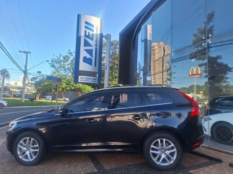 VOLVO XC60 2.4 4P AWD MOMENTUM DIESEL AUTOMTICO, Foto 5