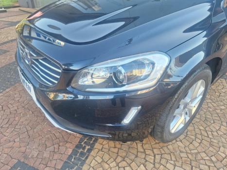 VOLVO XC60 2.4 4P AWD MOMENTUM DIESEL AUTOMTICO, Foto 7