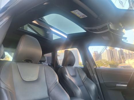 VOLVO XC60 2.4 4P AWD MOMENTUM DIESEL AUTOMTICO, Foto 11