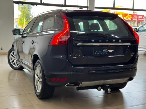 VOLVO XC60 2.4 4P AWD MOMENTUM DIESEL AUTOM�TICO, Foto 4