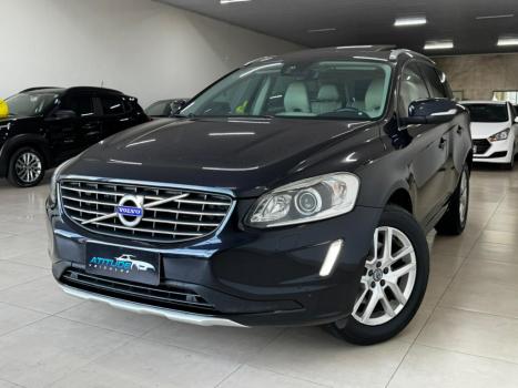VOLVO XC60 2.4 4P AWD MOMENTUM DIESEL AUTOM�TICO, Foto 12