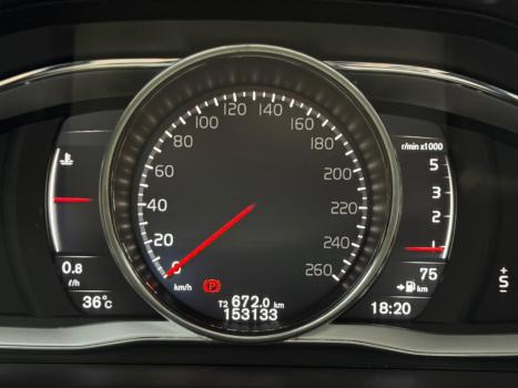 VOLVO XC60 2.4 4P AWD MOMENTUM DIESEL AUTOM�TICO, Foto 16