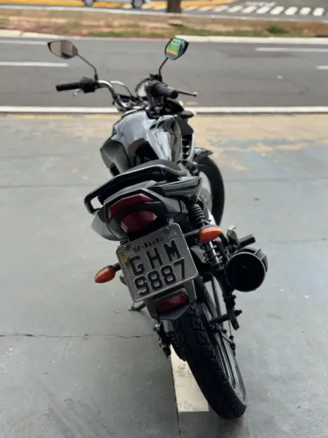 YAMAHA Fazer YS 150 ED, Foto 2