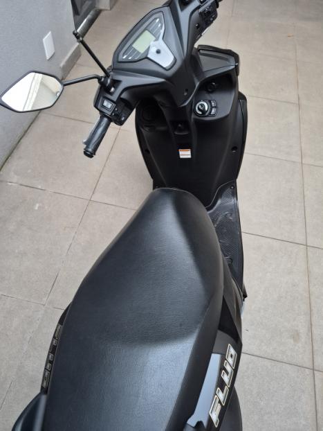 YAMAHA Fluo 125 ABS, Foto 6
