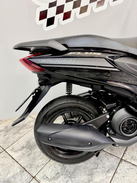 YAMAHA Fluo 125 ABS, Foto 4