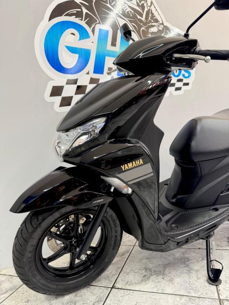 YAMAHA Fluo 125 ABS, Foto 6