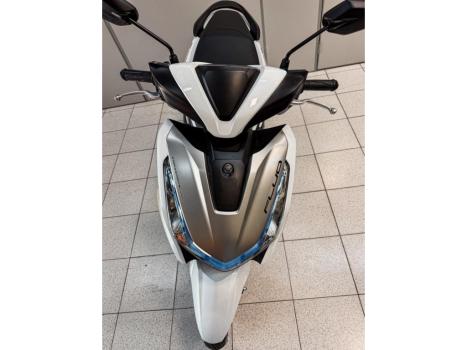 YAMAHA Fluo 125 ABS, Foto 4
