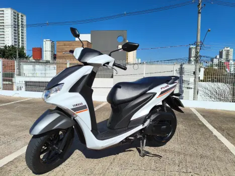 YAMAHA Fluo 125 ABS, Foto 1