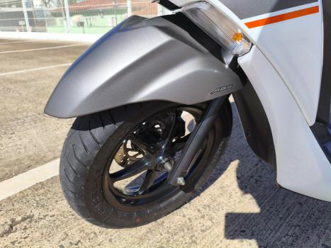 YAMAHA Fluo 125 ABS, Foto 3