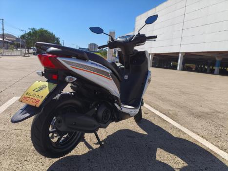 YAMAHA Fluo 125 ABS, Foto 7