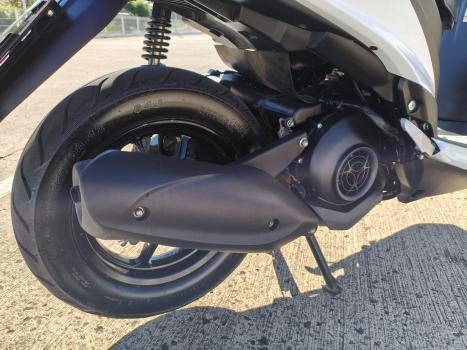 YAMAHA Fluo 125 ABS, Foto 8