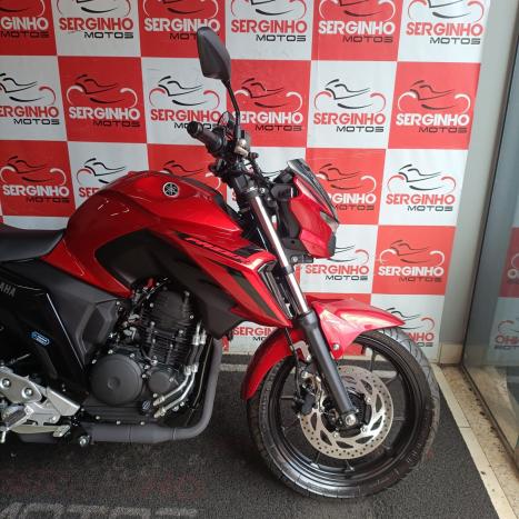 YAMAHA FZ 15 Fazer ABS, Foto 3 YAMAHA FZ 15 Fazer ABS, Foto 3