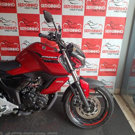 YAMAHA FZ 15 Fazer ABS, Foto 3