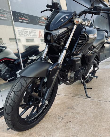 YAMAHA FZ 15 Fazer ABS, Foto 4