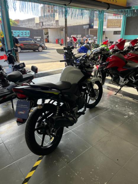 YAMAHA FZ 15 Fazer ABS, Foto 4