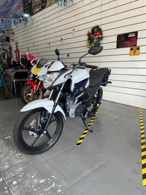 YAMAHA FZ 15 Fazer ABS, Foto 5
