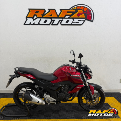 YAMAHA FZ 15 Fazer ABS, Foto 2