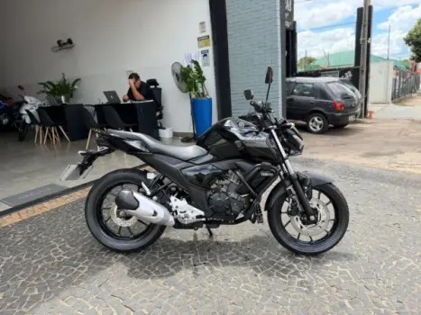 YAMAHA FZ 15 Fazer ABS, Foto 9
