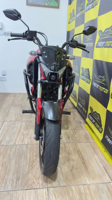YAMAHA FZ 15 Fazer ABS, Foto 3