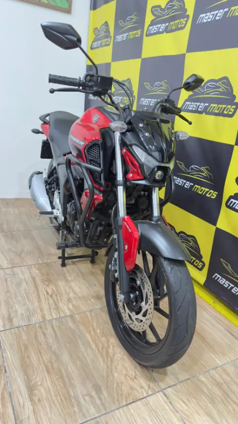 YAMAHA FZ 15 Fazer ABS, Foto 5