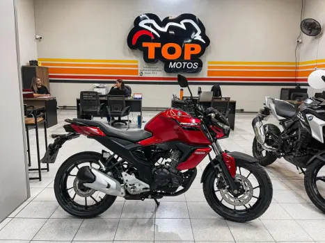 YAMAHA FZ 15 Fazer ABS, Foto 1