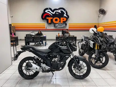 YAMAHA FZ 15 Fazer ABS, Foto 1