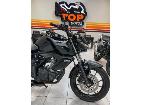 YAMAHA FZ 15 Fazer ABS, Foto 2