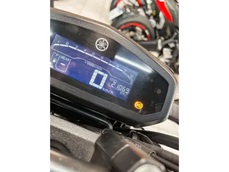 YAMAHA FZ 15 Fazer ABS, Foto 11