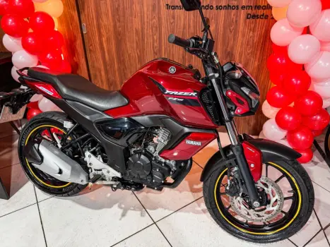 YAMAHA FZ 15 Fazer ABS, Foto 3