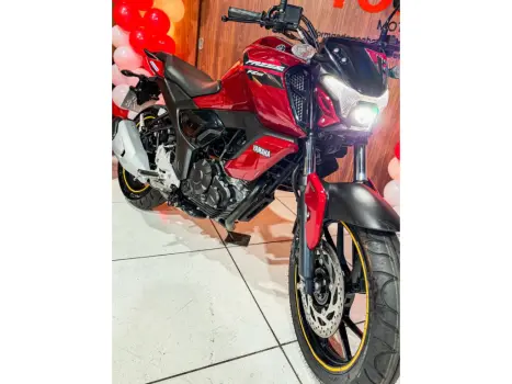 YAMAHA FZ 15 Fazer ABS, Foto 6