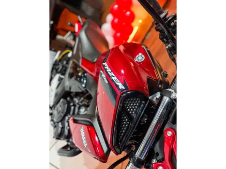 YAMAHA FZ 15 Fazer ABS, Foto 8