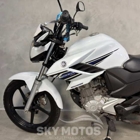 YAMAHA FZ 15 Fazer ABS, Foto 12