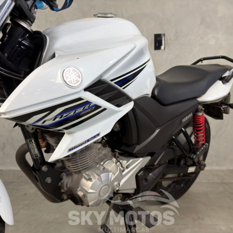 YAMAHA FZ 15 Fazer ABS, Foto 15