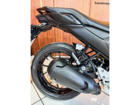 YAMAHA FZ 15 Fazer ABS, Foto 10