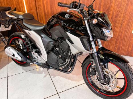 YAMAHA FZ 25 250 Fazer Flex , Foto 3