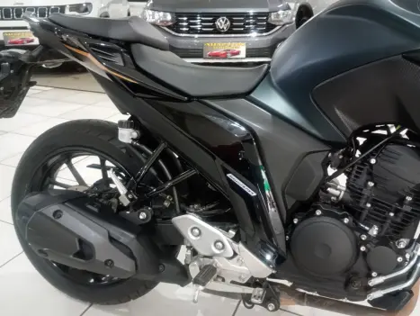 YAMAHA FZ 25 250 Fazer Flex , Foto 3