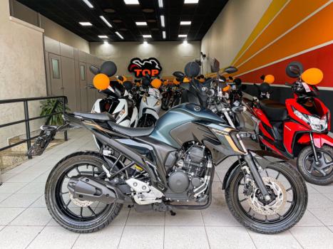 YAMAHA FZ 25 250 Fazer Flex , Foto 1