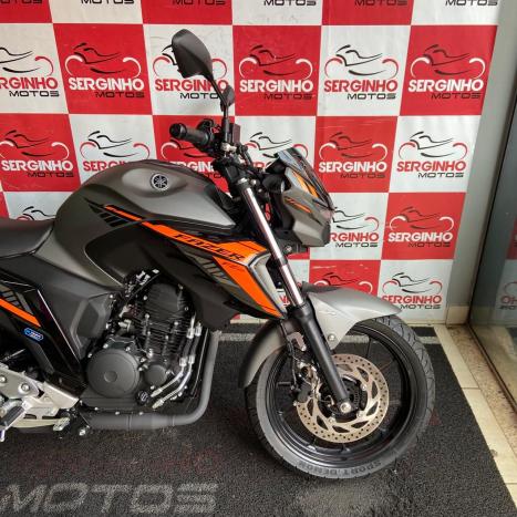 YAMAHA FZ 25 250 Fazer Flex , Foto 3
