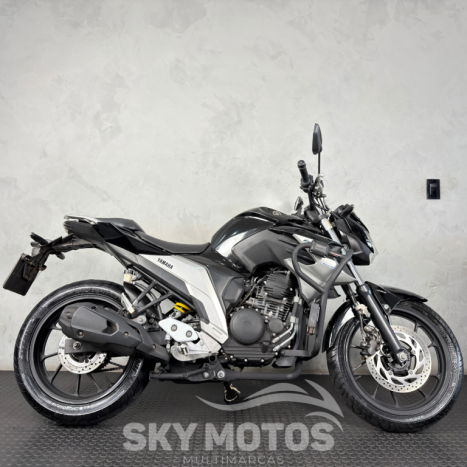 YAMAHA FZ 25 250 Fazer Flex , Foto 1