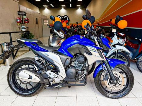 YAMAHA FZ 25 250 Fazer Flex , Foto 1