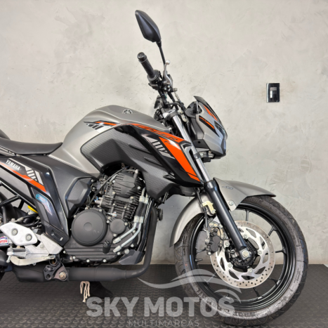YAMAHA FZ 25 250 Fazer Flex , Foto 3