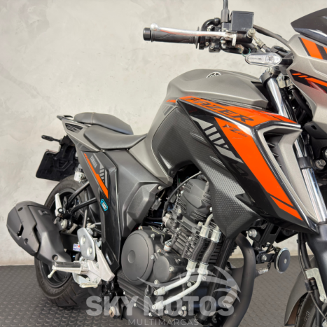 YAMAHA FZ 25 250 Fazer Flex , Foto 4