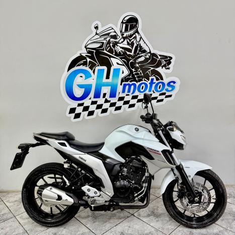 YAMAHA FZ 25 250 Fazer Flex , Foto 1