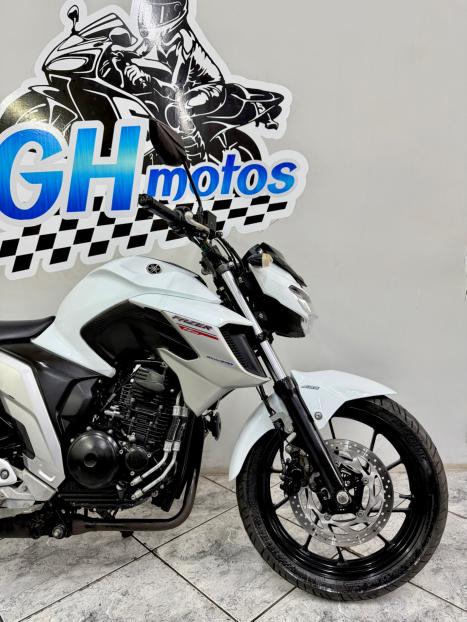 YAMAHA FZ 25 250 Fazer Flex , Foto 2