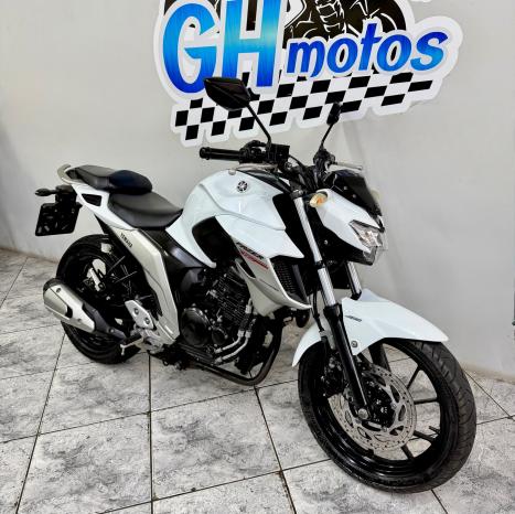 YAMAHA FZ 25 250 Fazer Flex , Foto 3