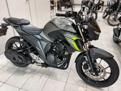 YAMAHA FZ 25 250 Fazer Flex , Foto 3
