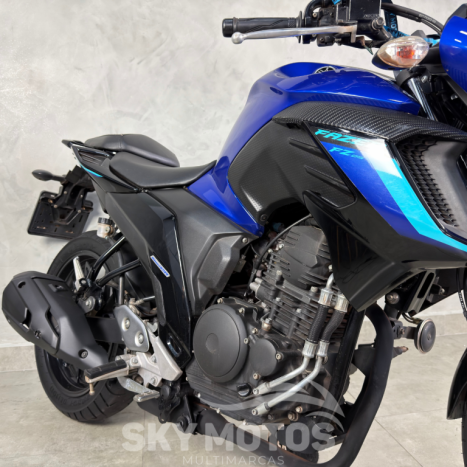 YAMAHA FZ 25 250 Fazer Flex , Foto 5