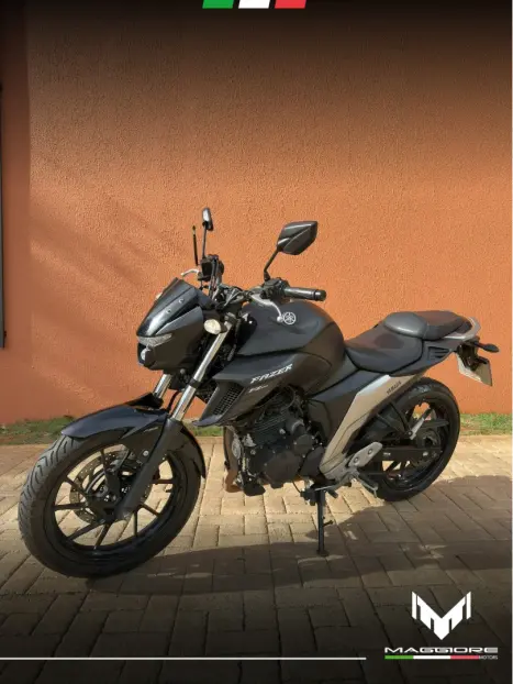 YAMAHA FZ 25 250 Fazer Flex , Foto 1