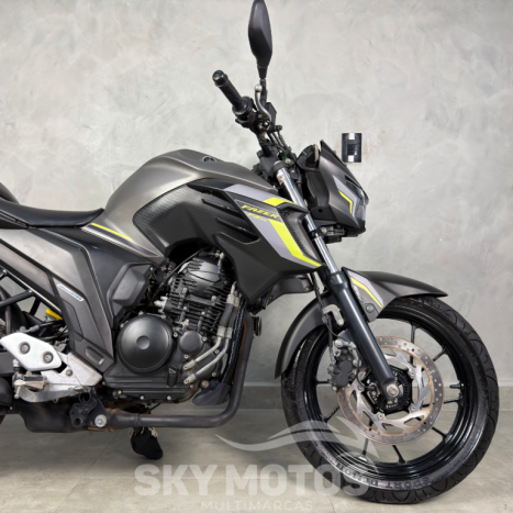 YAMAHA FZ 25 250 Fazer Flex , Foto 3